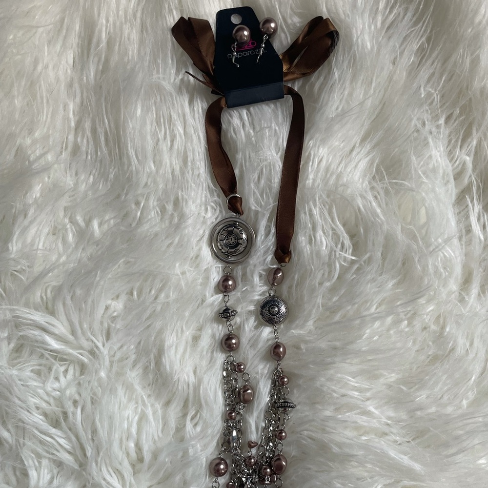 Brown/bronze paparazzi necklace and earring set